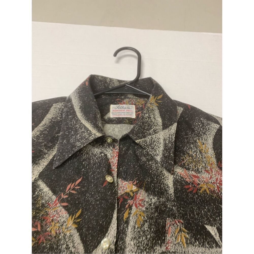 Vintage Leaf Patterned Button Down Top - image 4